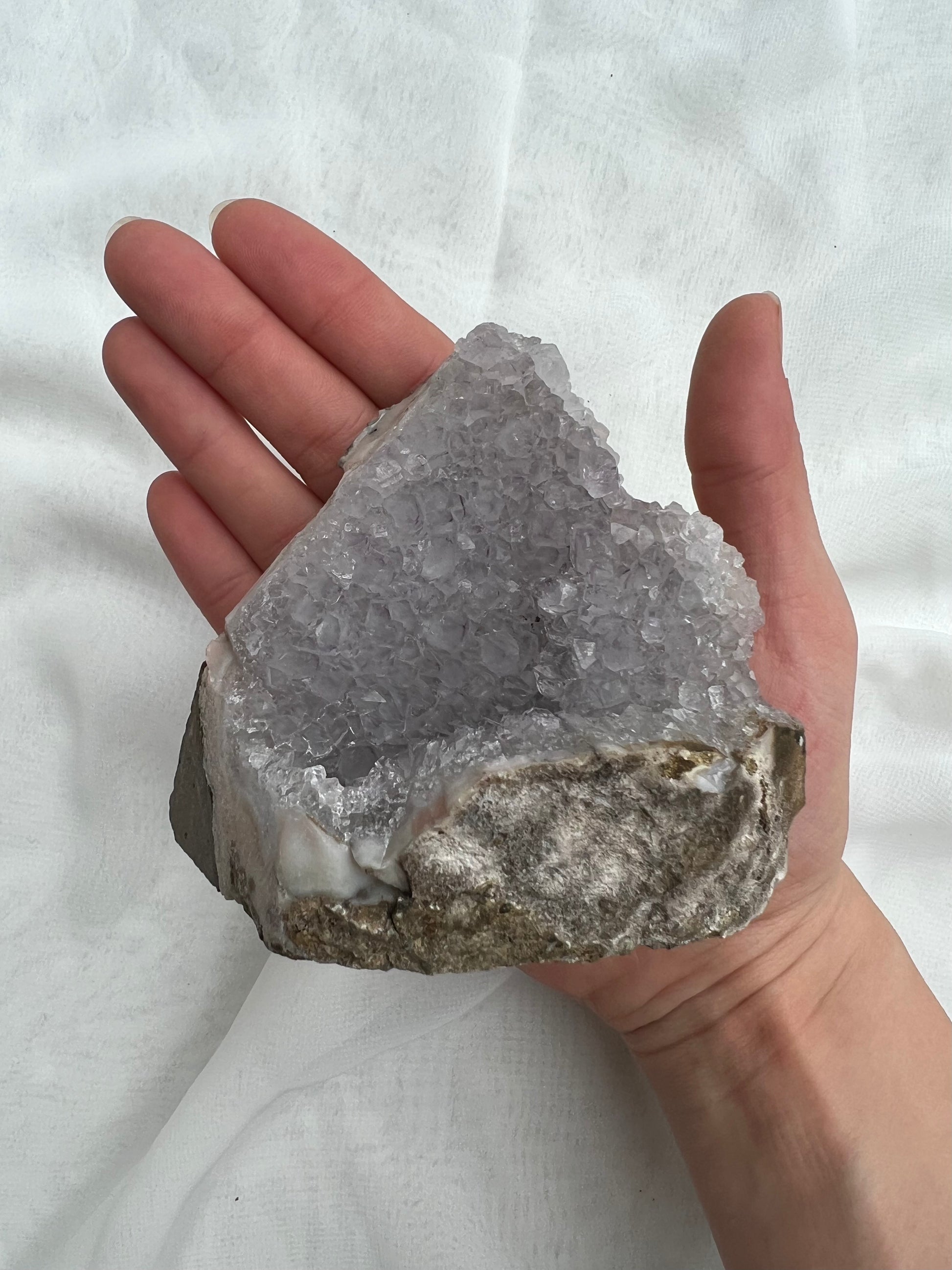 Nebula Amethyst Cut base