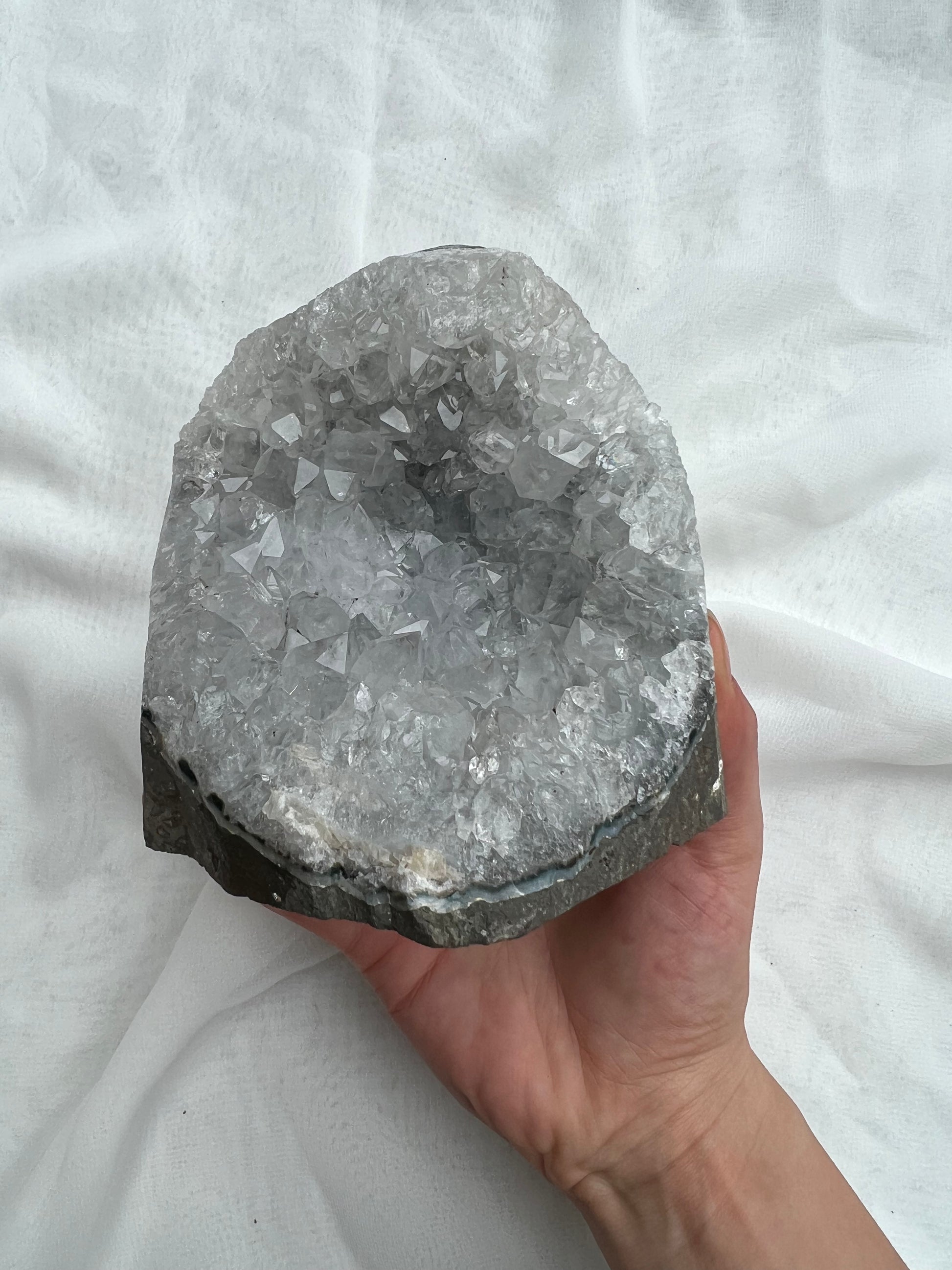 Nebula Amethyst Cut base