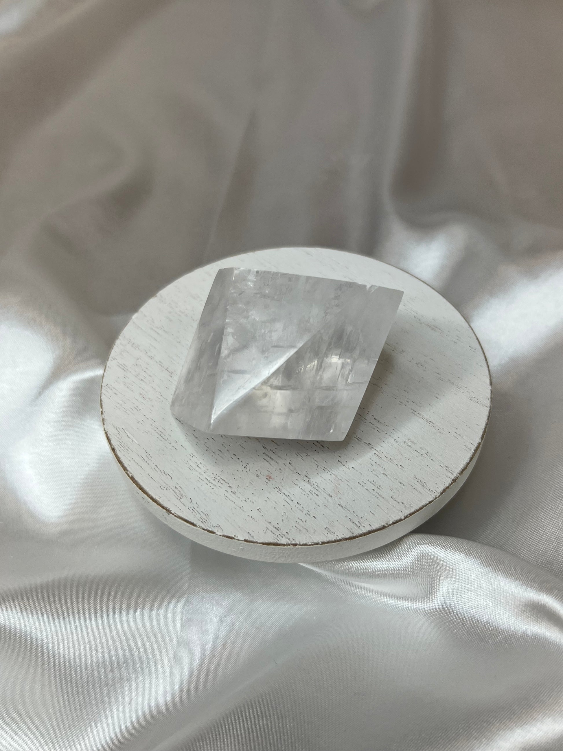 Optical Calcite Freeforms