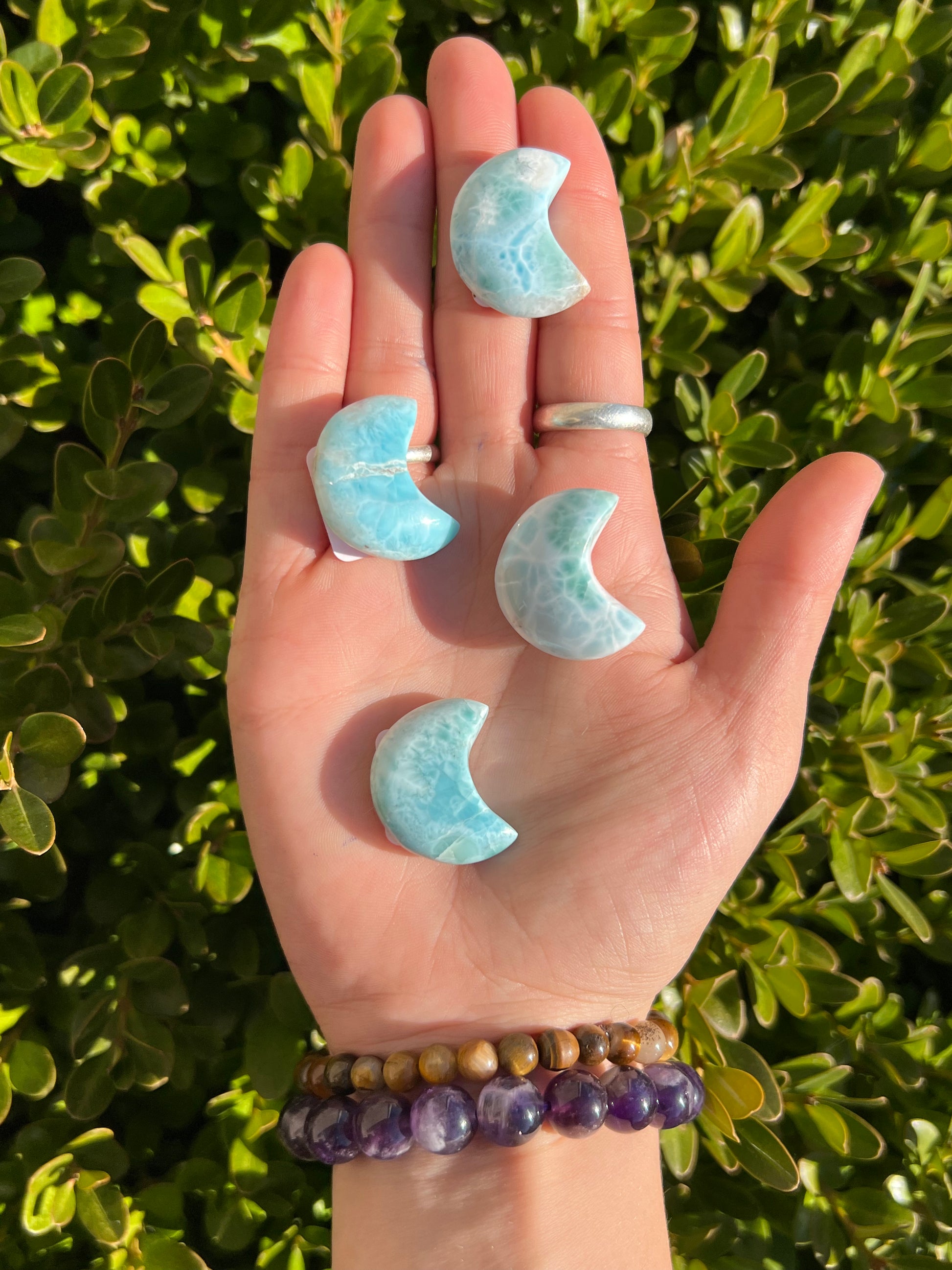 Larimar Moons