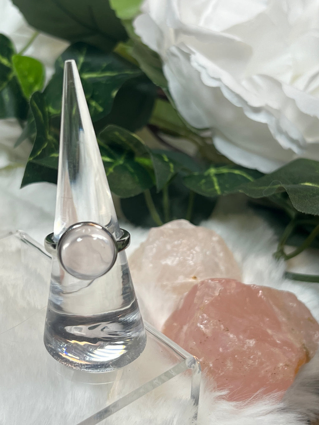 Rose Quartz Round Rings